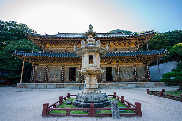 Hwaeomsa Temple